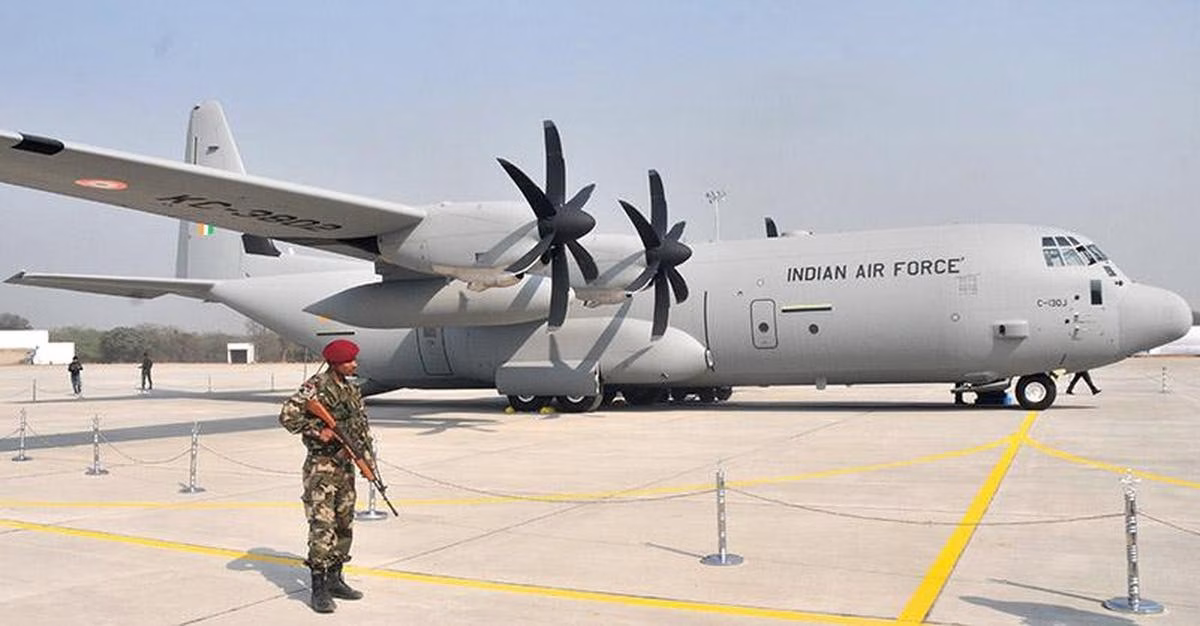 Indian Air Force transport aircraft tender
