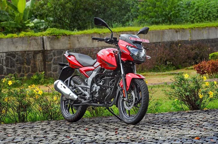 Bajaj Pulsar festive offers